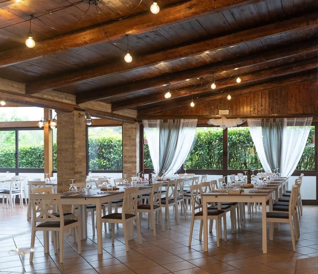 Ristorante La Nuova Palomba Country House restaurant in Cappelle sul Tavo