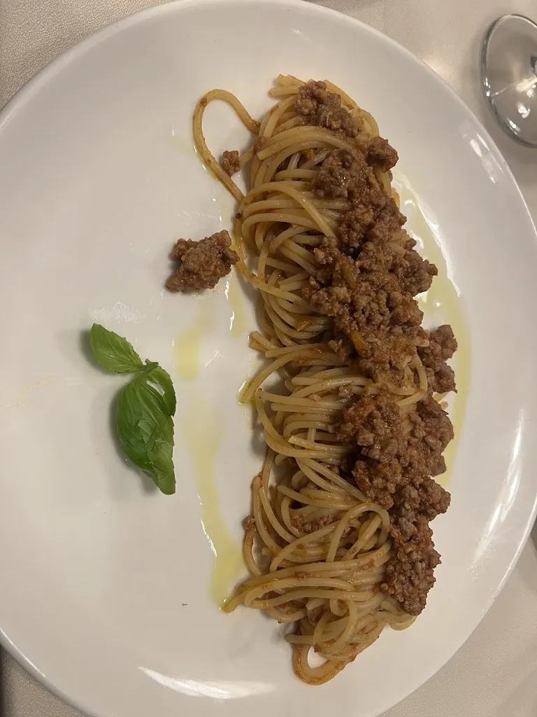 Lucas Bouchard_Italian Restaurant Vittoria Tirano_Tirano_review