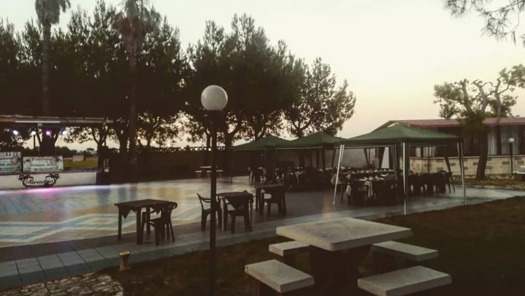 Pizzeria Paradiso restaurant in Campi Salentina