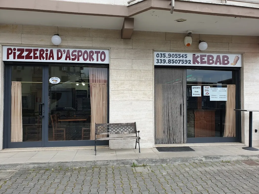 mini pizza restaurant in Terno d'Isola