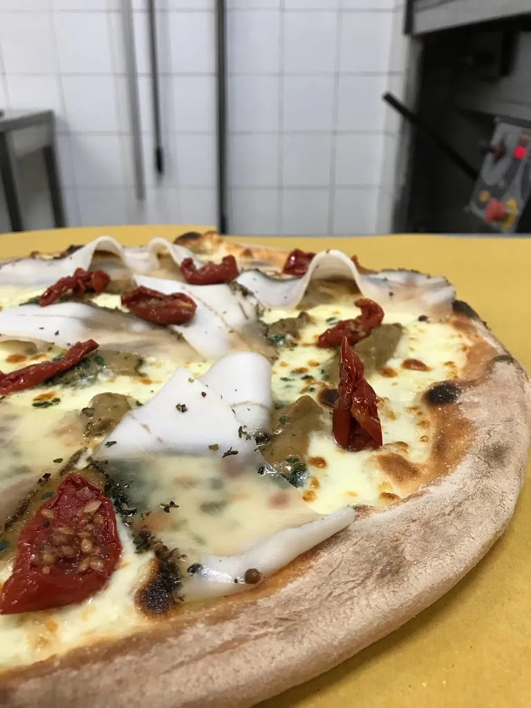 Pizza Time_Terno d'Isola_slider_image_3