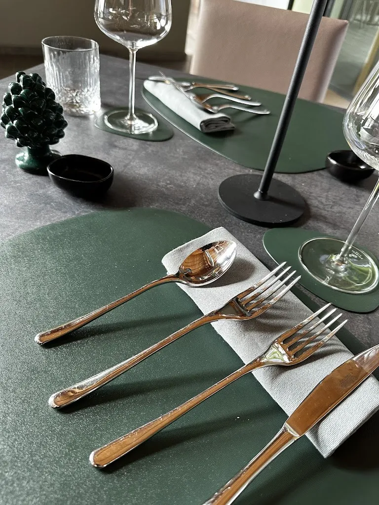 Nicoletta Remotti_Hugo Cafè & Restaurant_Torrazza Coste_review