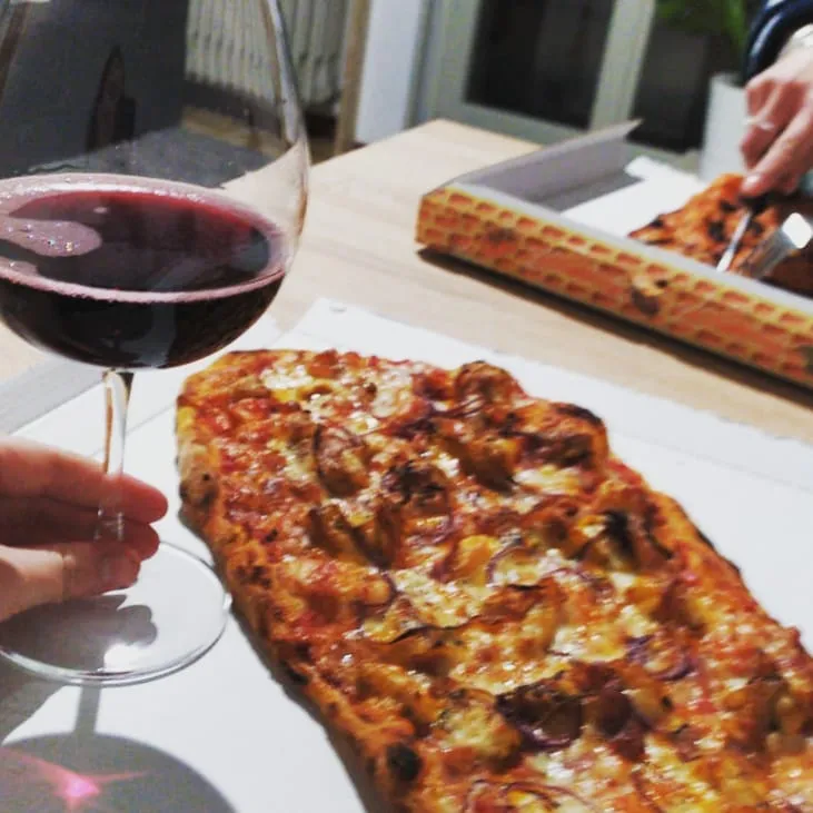 Giulia Biletta_Naive Pizzeria_Torbole Casaglia_review