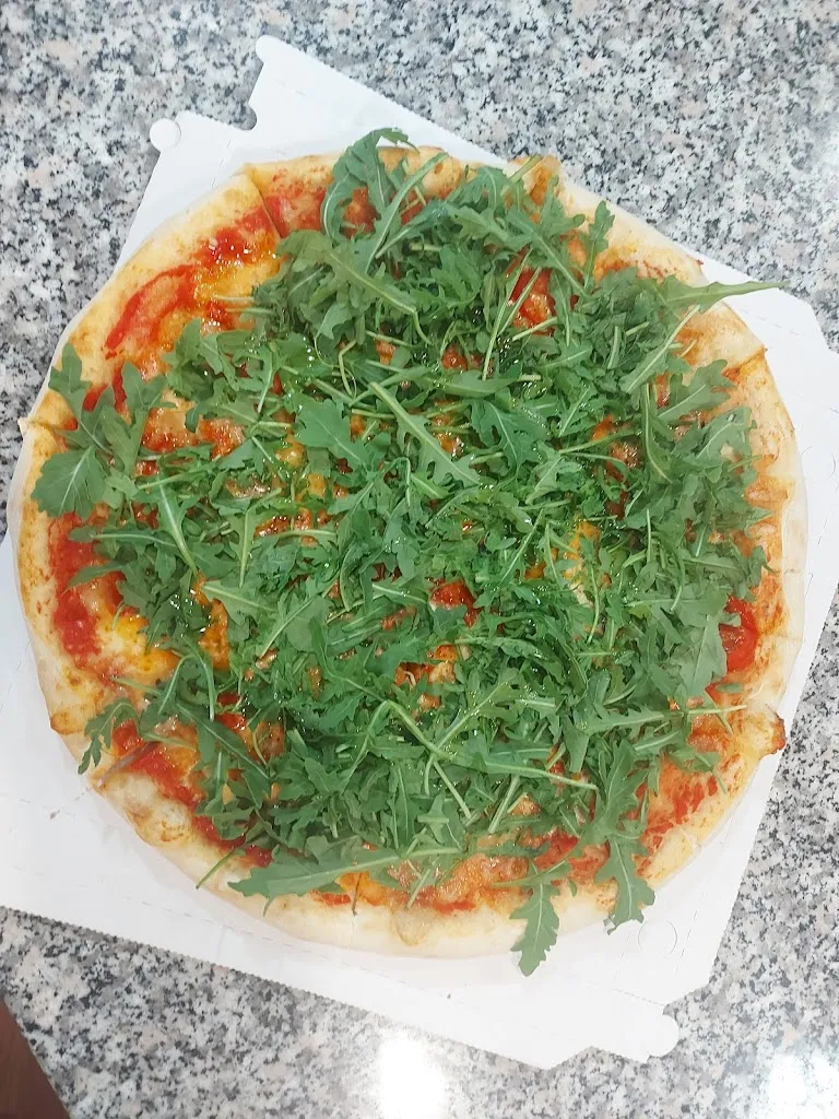 shoair yousef_Pizza Casaglia Di El Absawy Hany_Torbole Casaglia_review