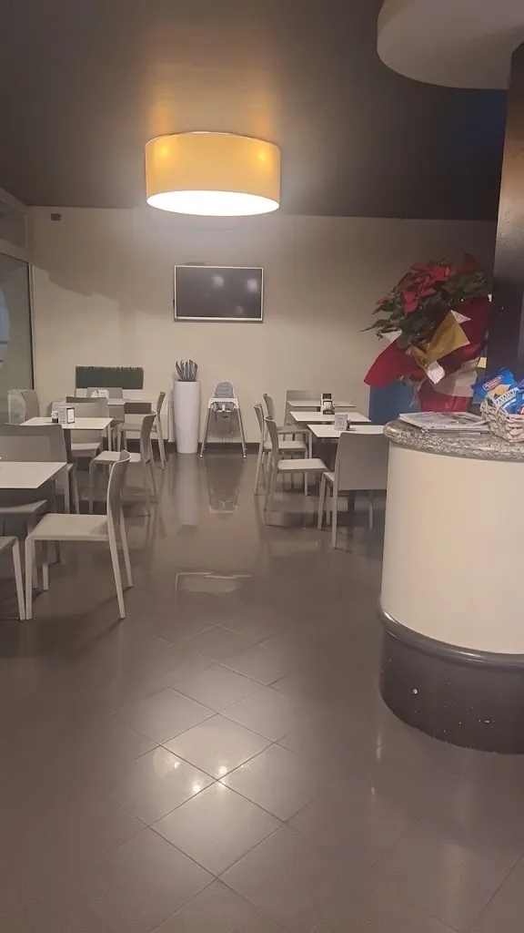 Nicola Luterotti_Caffè della Piazza_Torbole Casaglia_review