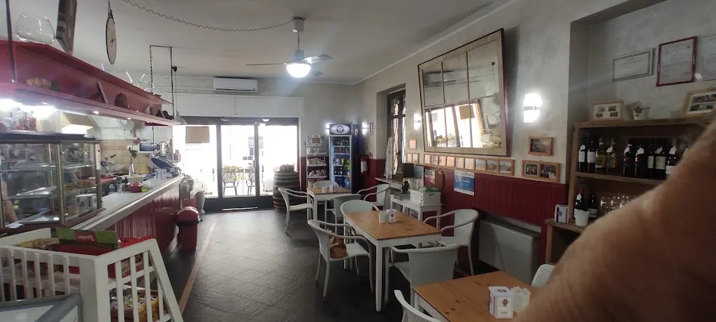 Bar Castellaro Di Zanirato Ombretta E C. Snc restaurant in Torre Beretti