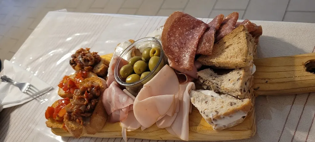 Sabrina Glauss_bar trattoria I TRI SCALIN_Torre Beretti_review