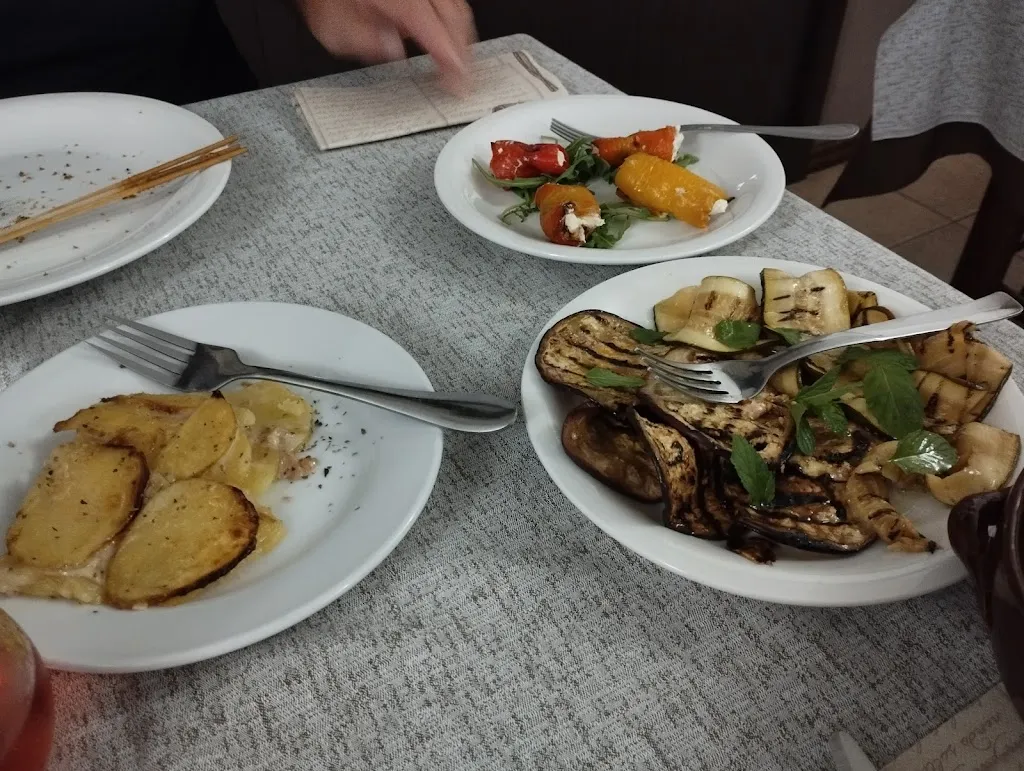 laura meneghin_OSTERIA LU ZAMPICARU_Campi Salentina_review