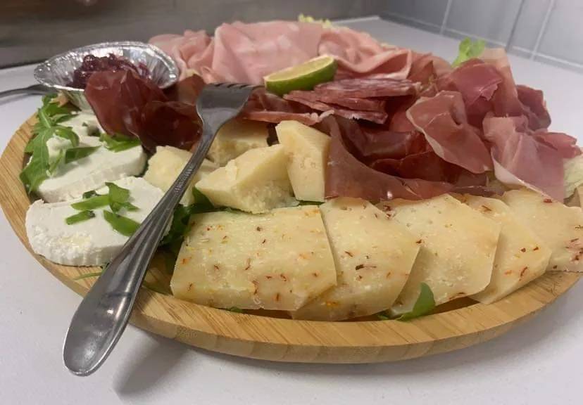 OSTERIA LU ZAMPICARU_Campi Salentina_slider_image_2