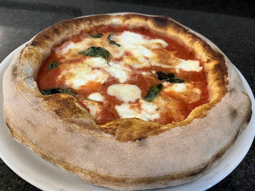 Pizzeria da Bea_Torre de' Picenardi_slider_image_3