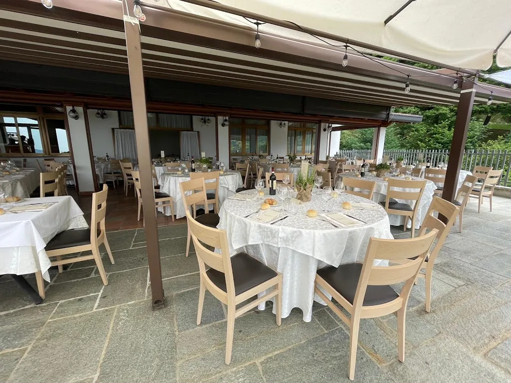 Ristorante Pizzeria Il Castagno_Torre de' Busi_slider_image_1