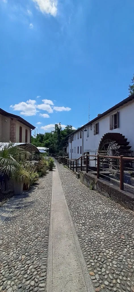 Ica M._Ostello Molino di Basso_Torre Pallavicina_review