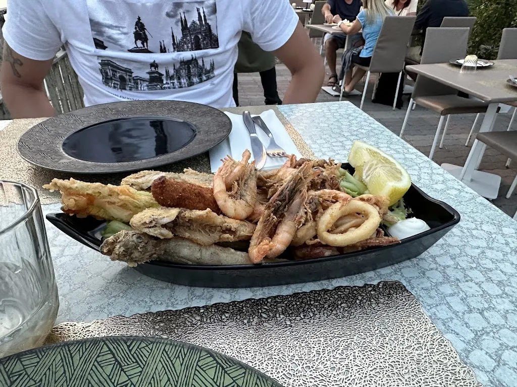 Theodora Tea_Sant'Anna Beach - Riccardo Di Luca_Torre del Mangano_review