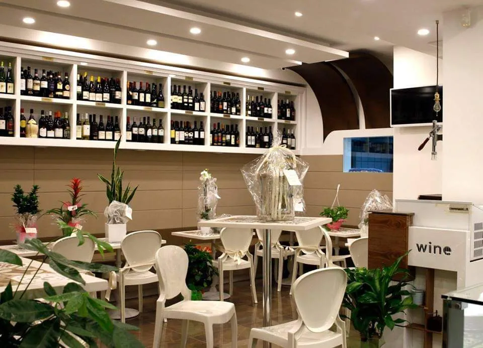 Ristorante pizzeria Da Ciccio food and drink_Torre del Mangano_slider_image_1