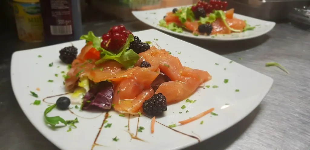 Ristorante pizzeria Da Ciccio food and drink_Torre del Mangano_slider_image_3