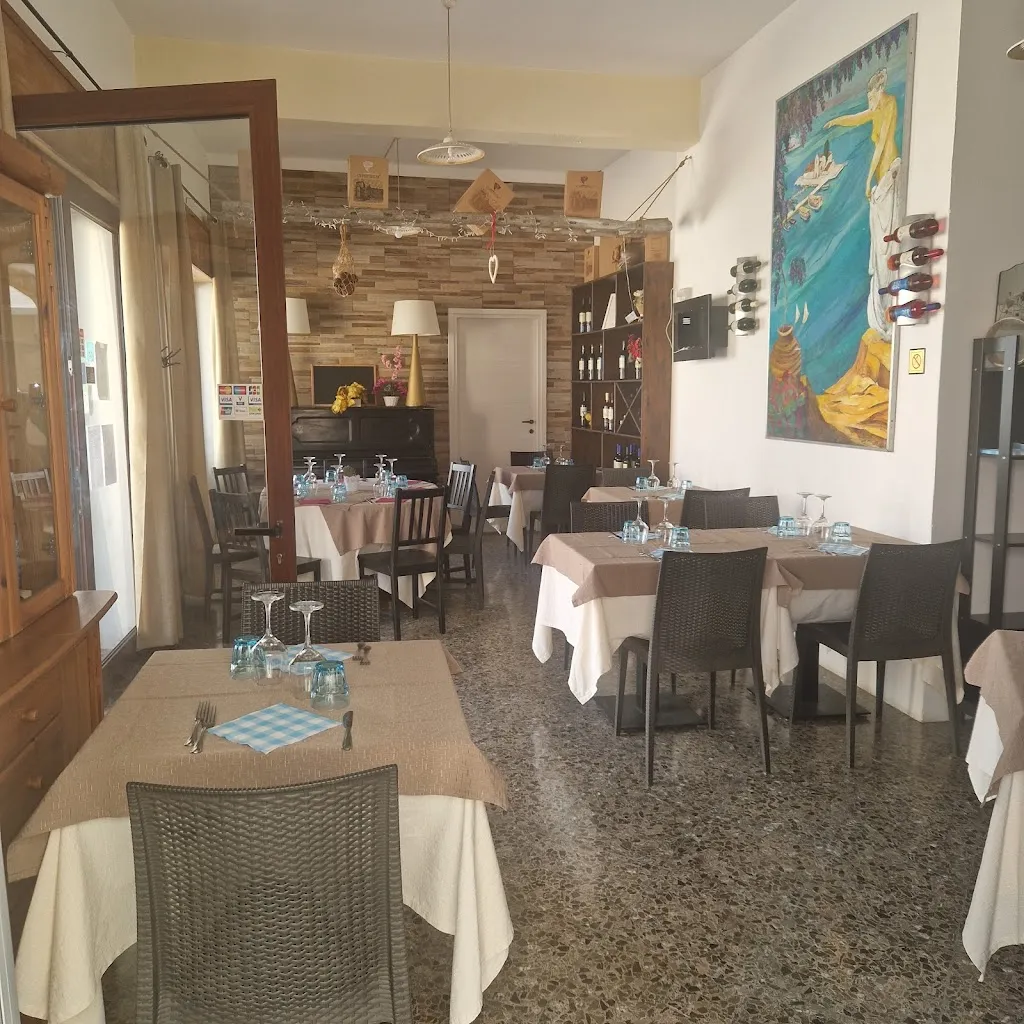 Estro Trattoria Enoteca...tipica salentina restaurant in Torre del Mangano