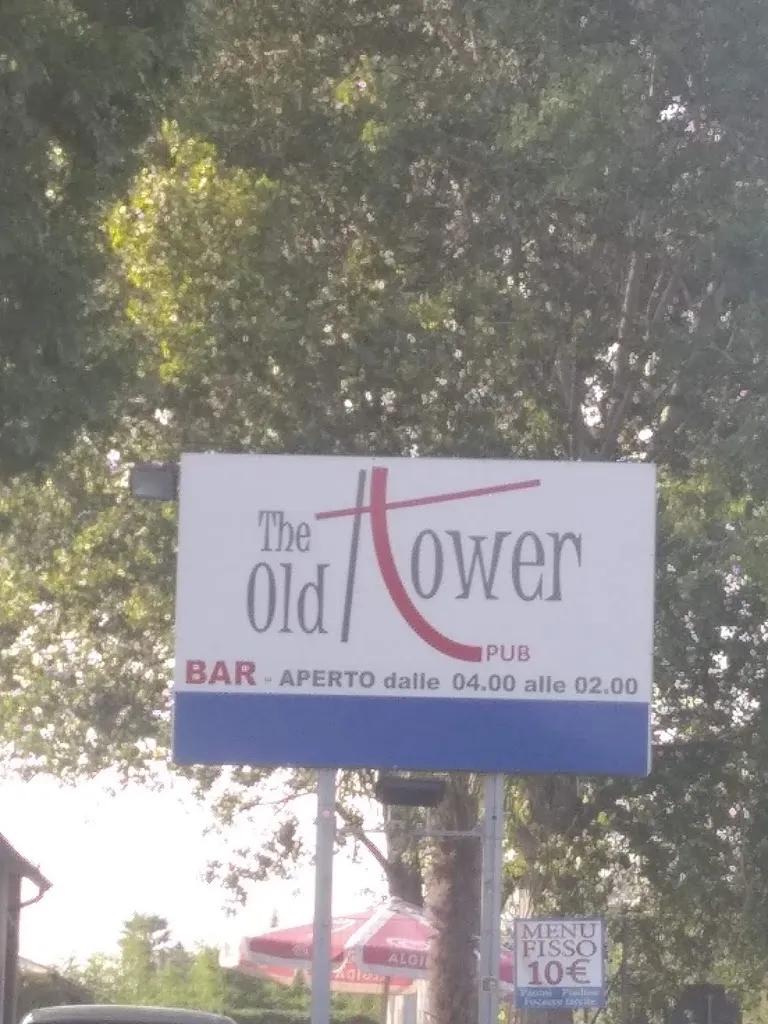 Lysa Poppe_The Old Tower_Torrevecchia Pia_review