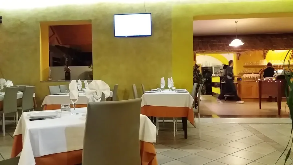 Ristorante La Villa_Cappelle sul Tavo_slider_image_2