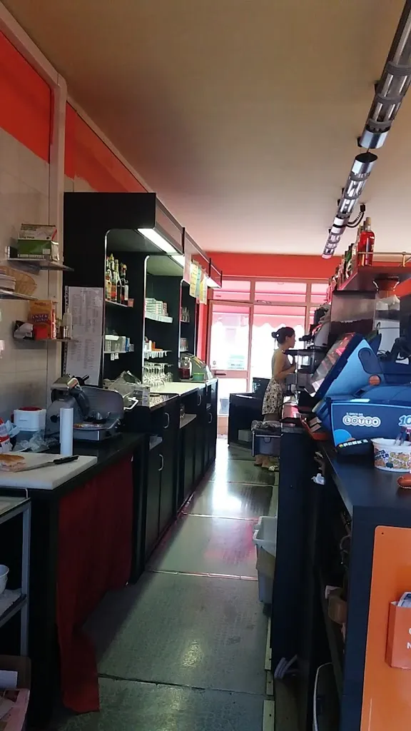 Bar Blue Sky restaurant in Torricella del Pizzo