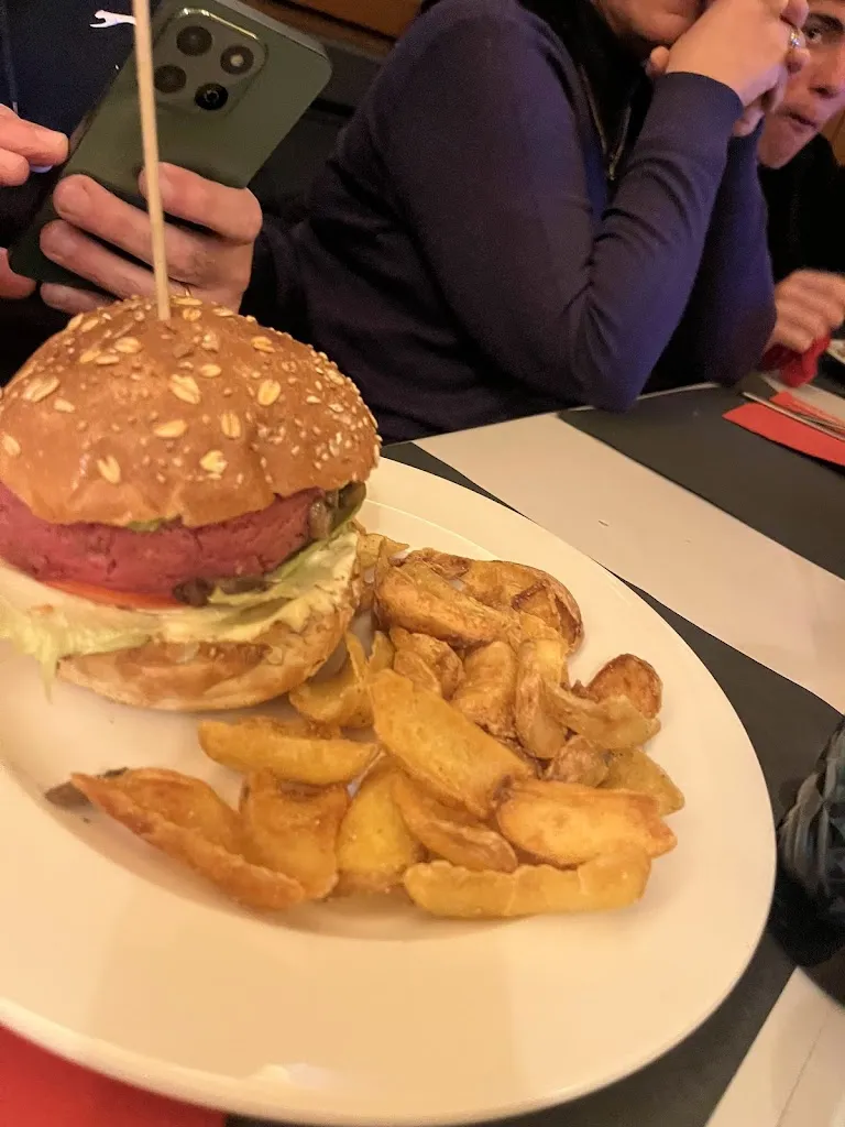 Elisa Lubisco_Libra 15_Torricella Verzate_review