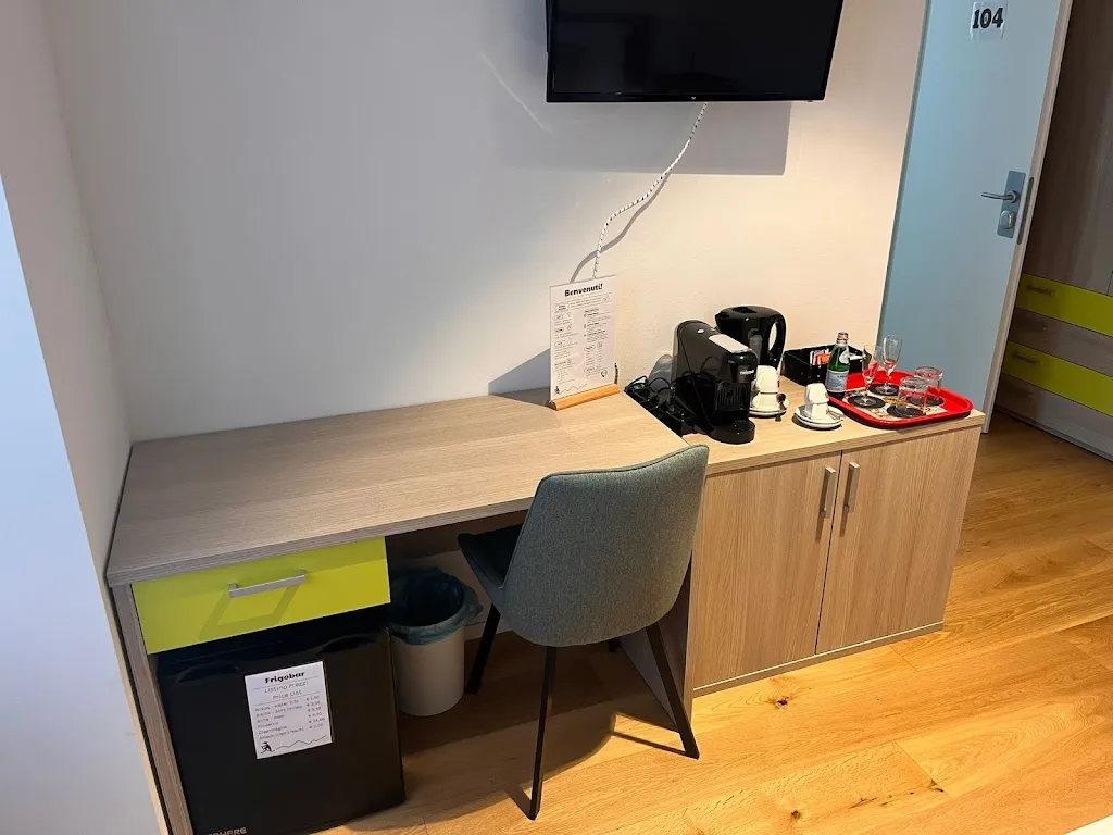 TERRA BUONA Rooms & Lounge Bar_Traona_slider_image_3