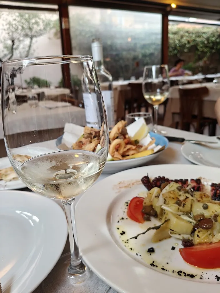 Evangelos Koutsouradis_Ristorante Cortevecchia Arese_Torre d'Arese_Bewertung