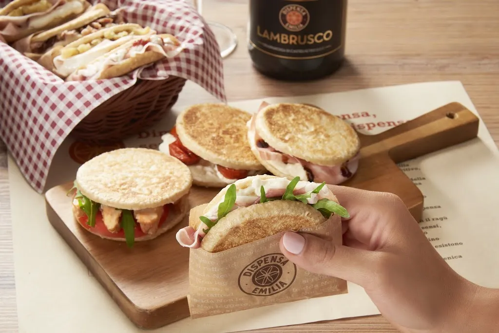 Dispensa Emilia il chiosco Arese_Torre d'Arese_slider_image_3