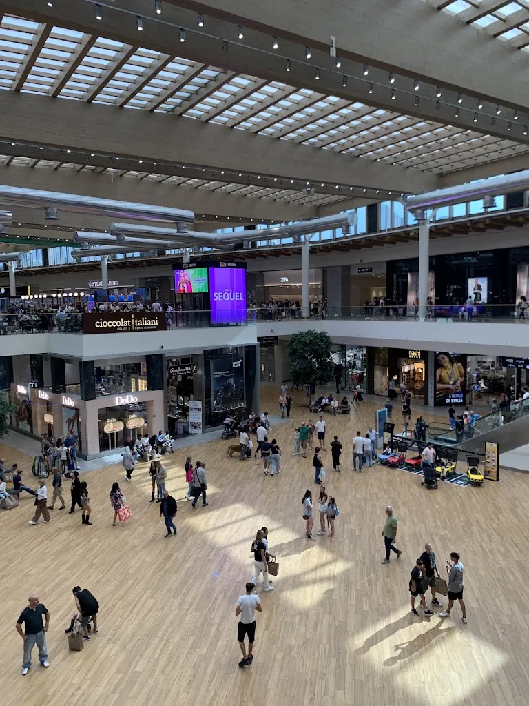 Aybel_Il Centro Arese_Torre d'Arese_review