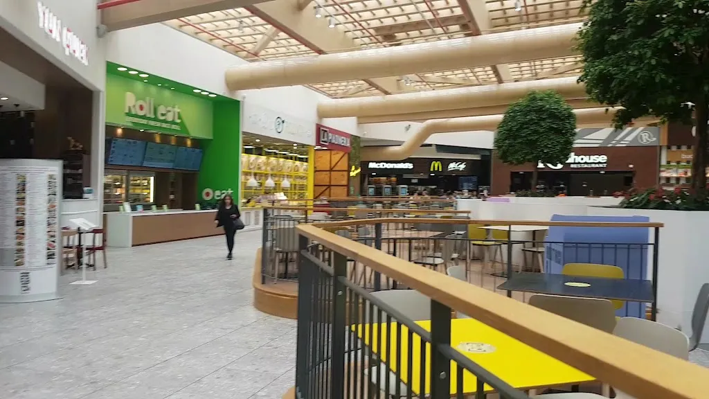 Il Centro Arese_Torre d'Arese_slider_image_2