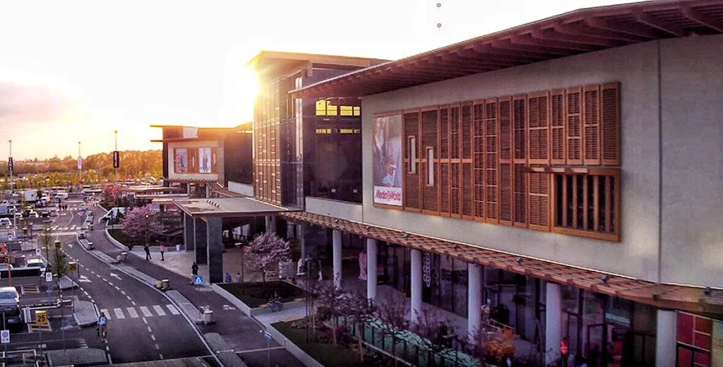 Il Centro Arese_Torre d'Arese_slider_image_3