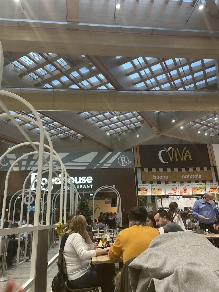 Sithara Kanaheraarachchi_Roadhouse Grill_Torre d'Arese_recensione