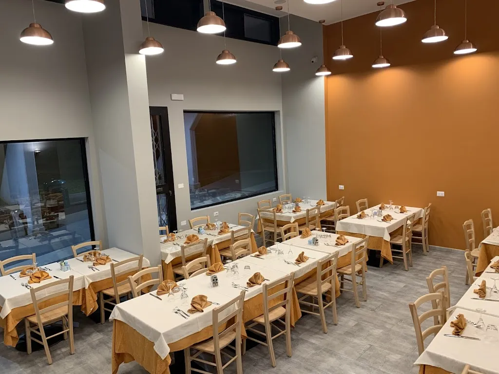 FIOR DI PIZZA & RISTORANTE_Torre d'Arese_slider_image_1