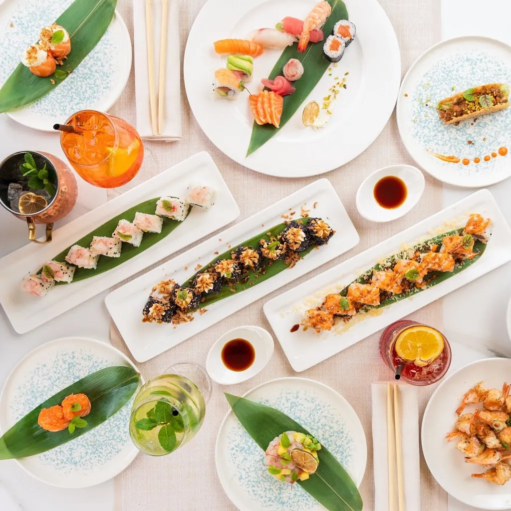 Long Sushi & Cocktails_Torre d'Arese_slider_image_2