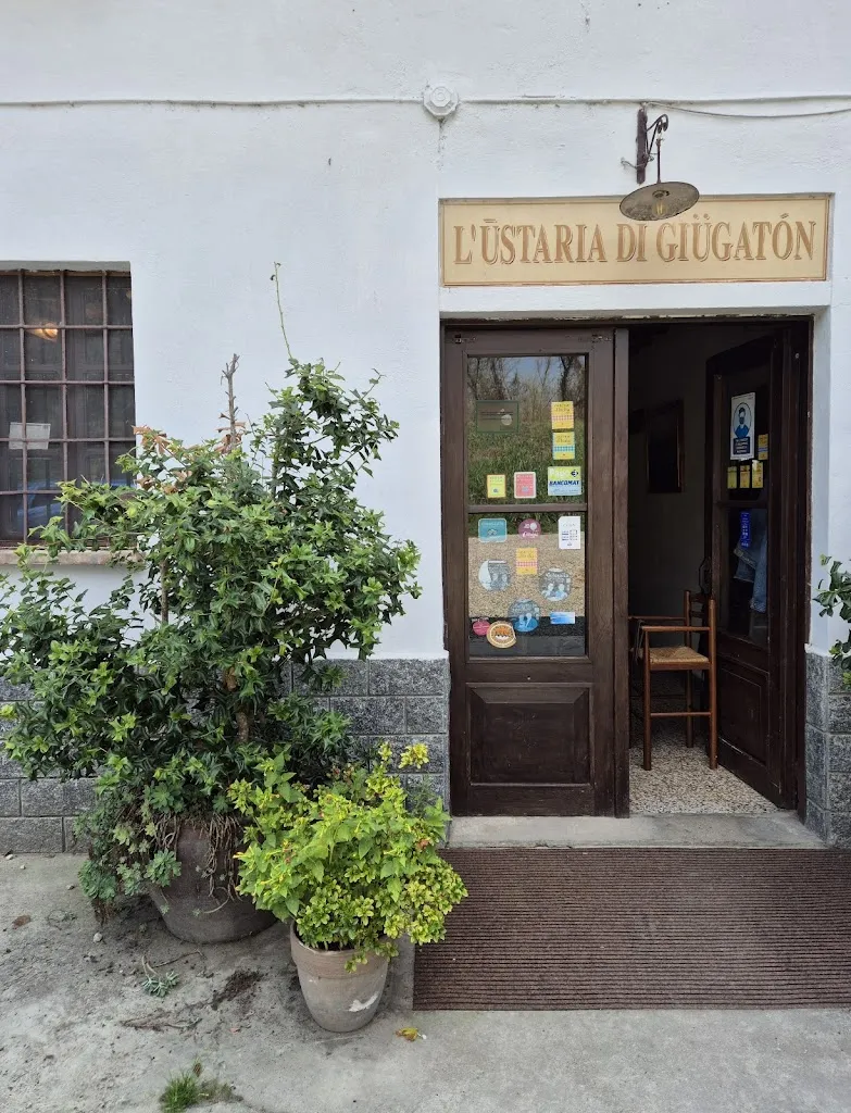 L'Ustaria di Giugaton restaurant in Travacò Siccomario