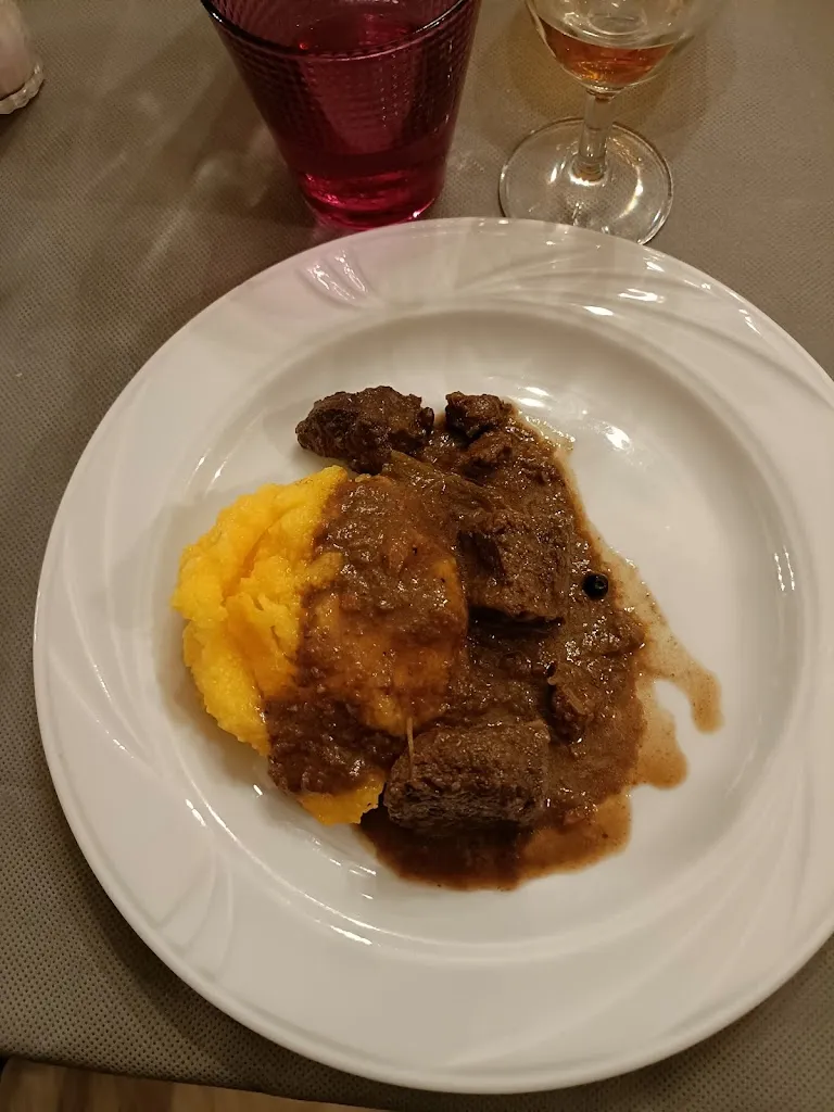 Trattoria La Barcela Di Draghi_Travacò Siccomario_slider_image_2