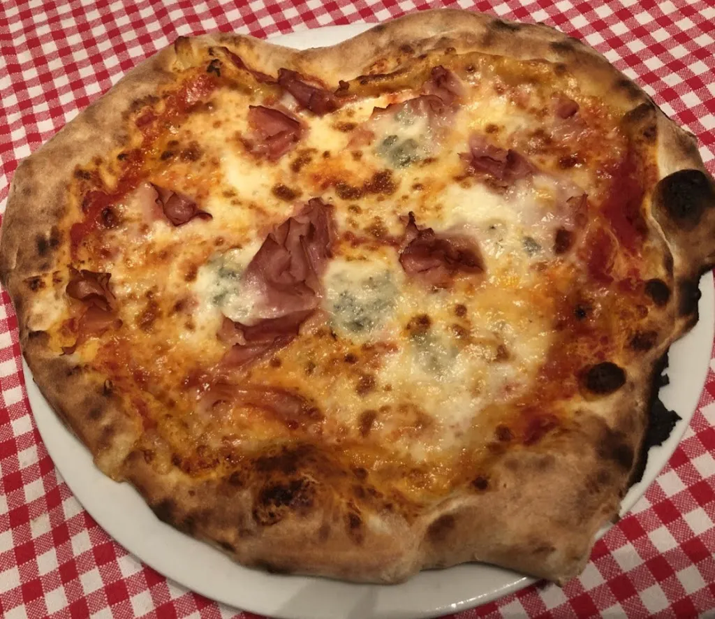 Anna_Strapizzami_Travacò Siccomario_review