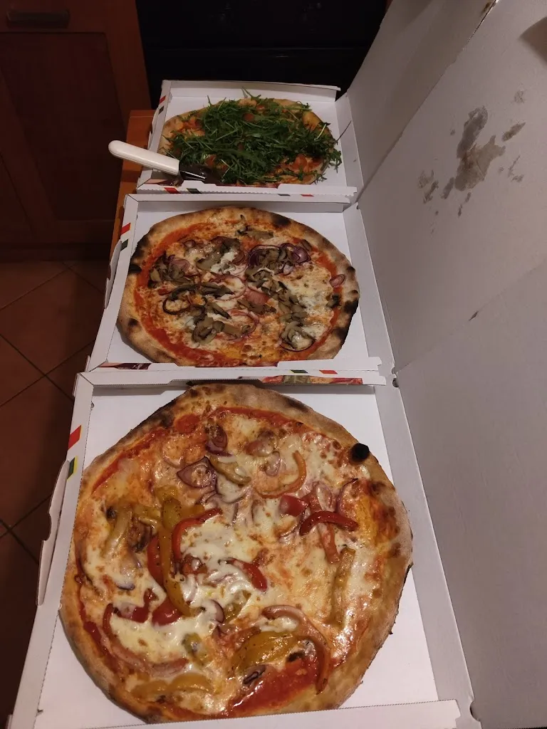 PizzaExpress 4_Trecella_slider_image_3