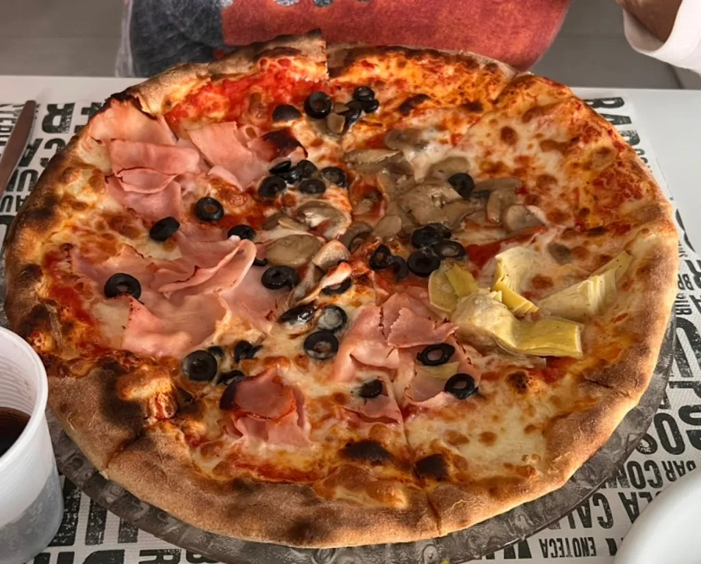 Pizzeria Re Ranocchio_Tregasio_slider_image_3