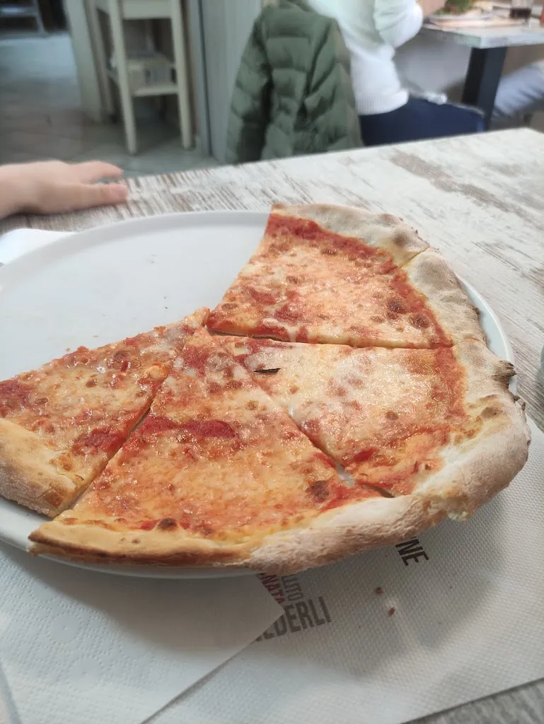 Ristorante Pizzeria Aurora_Travagliato_slider_image_3