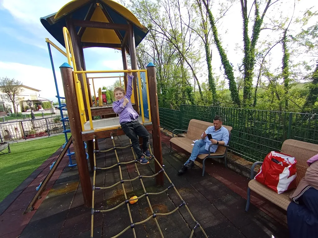 Felice Capece_La Conta_Trenzano_review