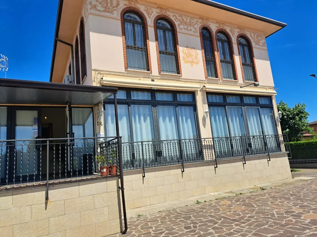 Laura Festa Sole_Il Tiratappi_Trenzano_review