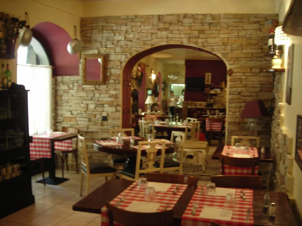 Trattoria Le Sorelle restaurant in Treviglio