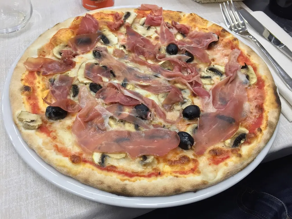 Ristorante Pizzeria Adduci_Trivolzio_slider_image_2