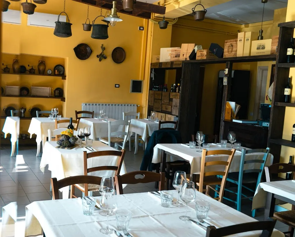 N'angolo de Roma a Tromello restaurant in Tromello