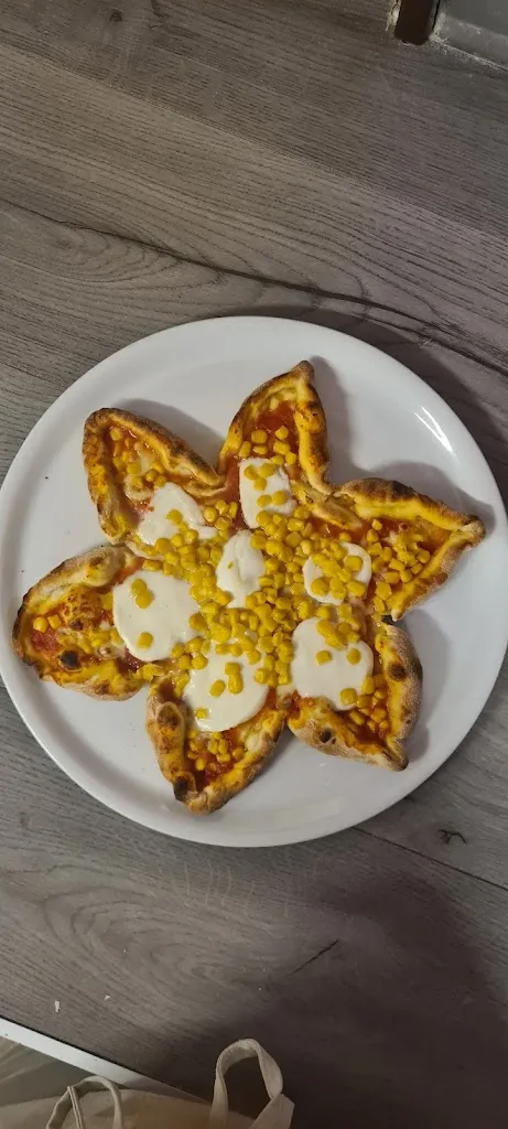 Menu_New Happy Pizza_Tromello_image_4