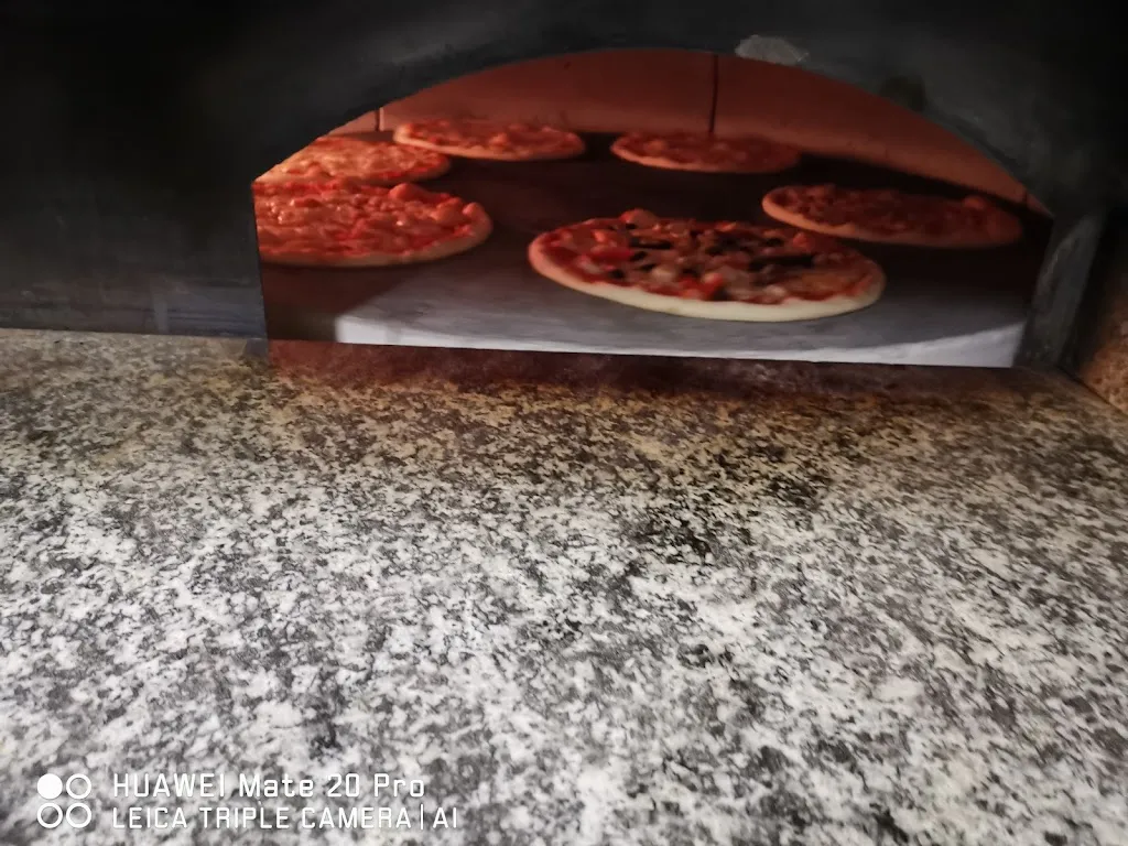 Menu_New Happy Pizza_Tromello_image_5