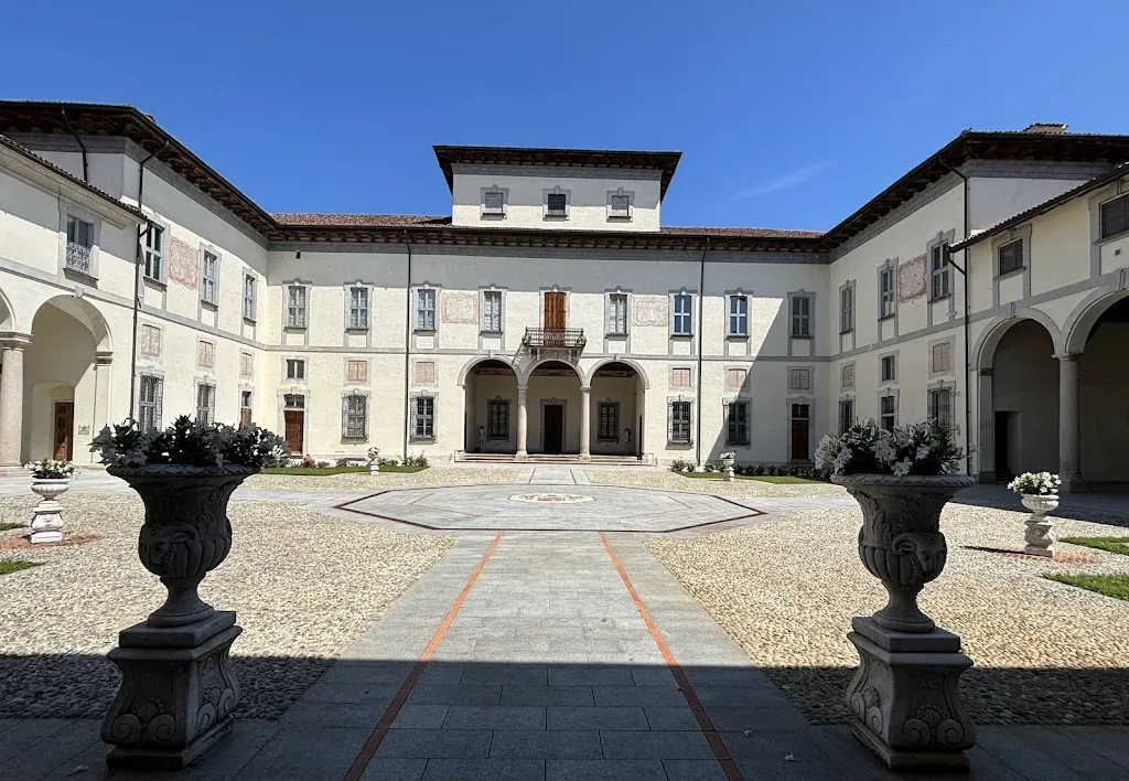 Palazzo Calderari restaurant in Turano Lodigiano