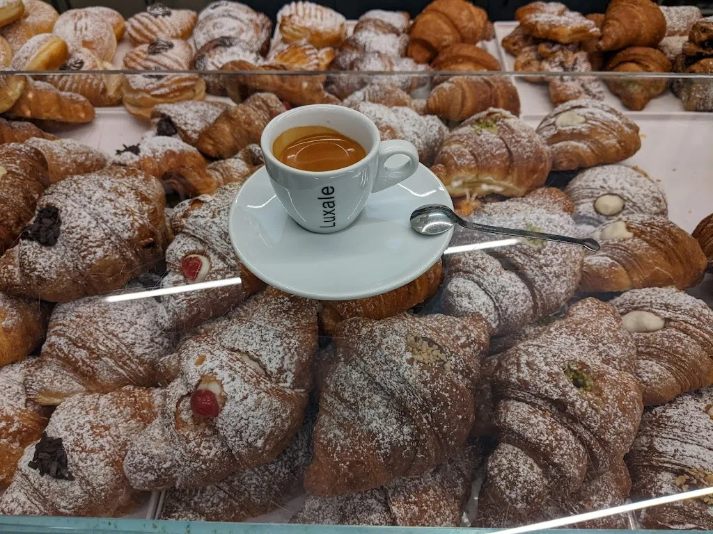 Menu_Luxale Coffee Living Food_Turbigo_image_8