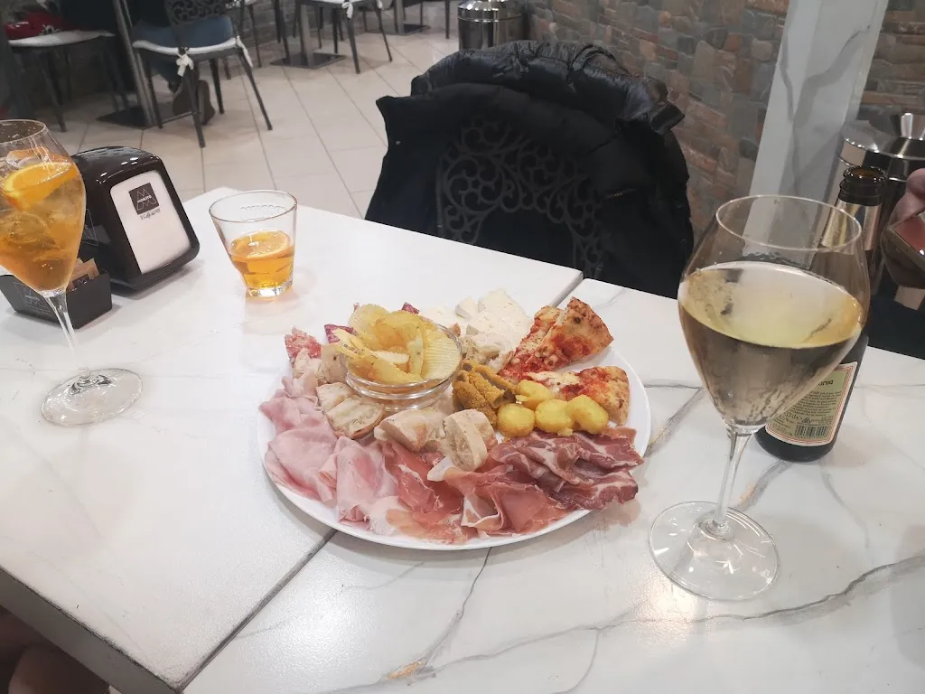 Jessica Furlan_La caffetteria di Turbigo_Turbigo_recensione