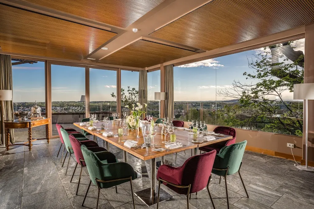 Quercus_Uggiate Trevano_slider_image_1